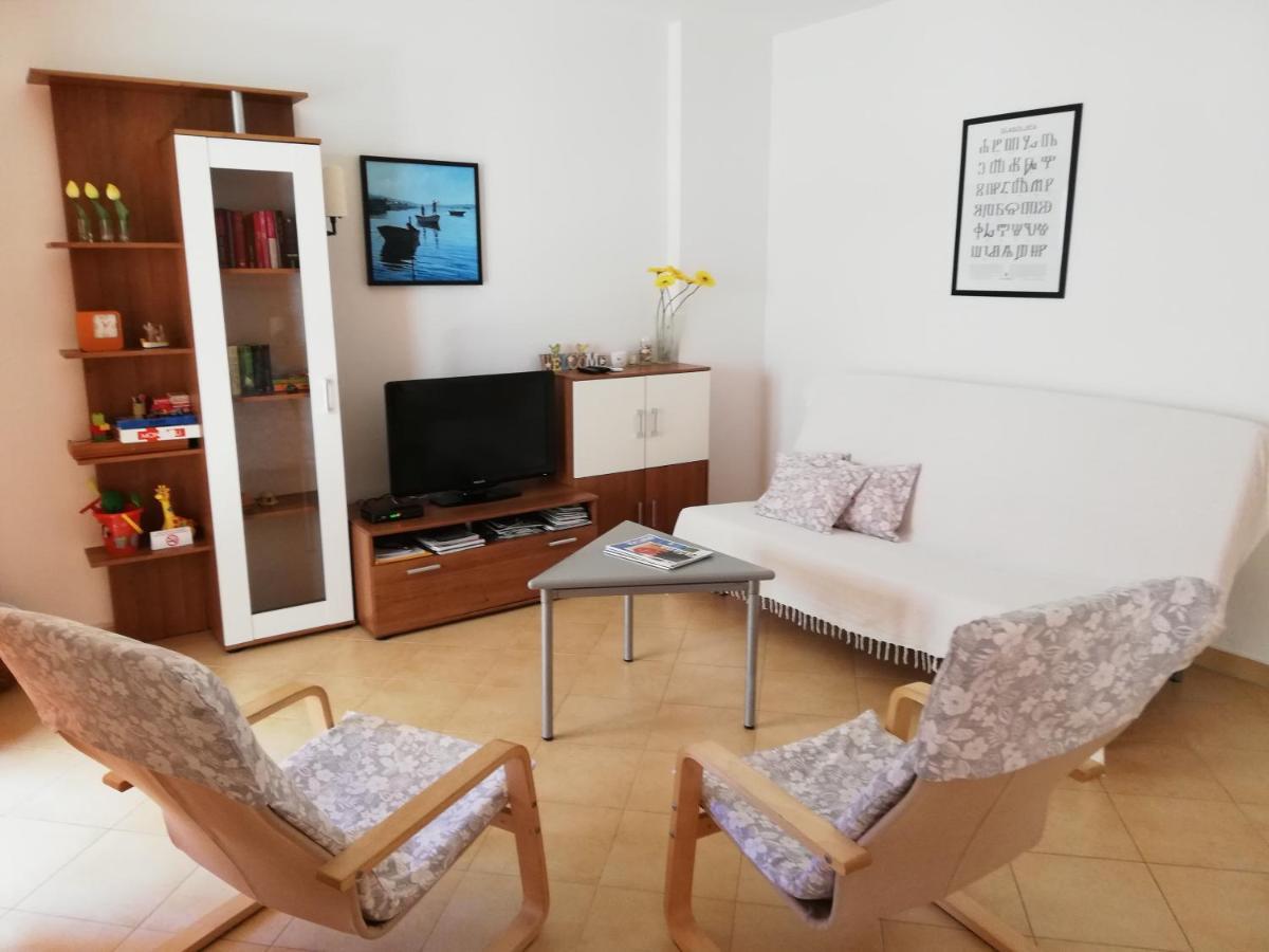 Apartment Suzy With Private Parking Fazana Ngoại thất bức ảnh