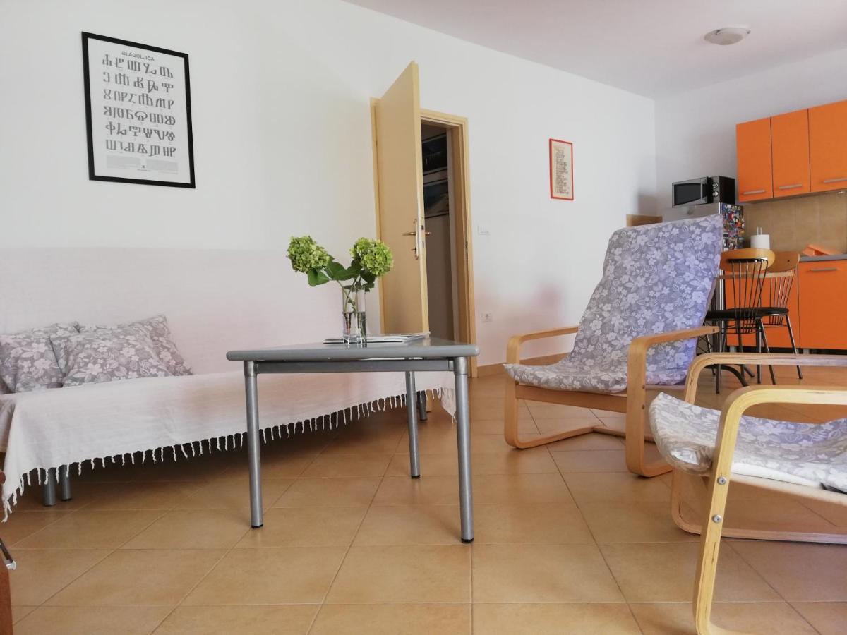 Apartment Suzy With Private Parking Fazana Ngoại thất bức ảnh