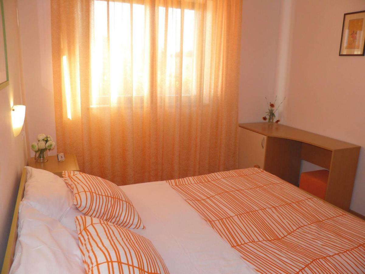 Apartment Suzy With Private Parking Fazana Ngoại thất bức ảnh